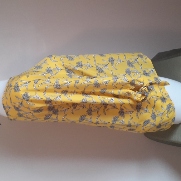 Papermoon Floral Blouse - Picture 2 of 8